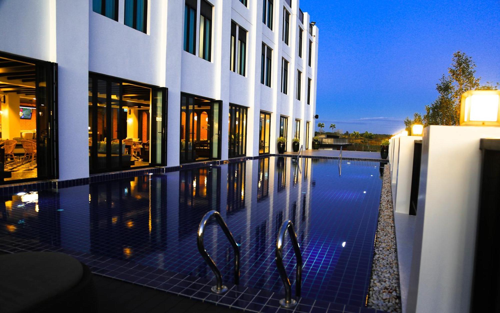 Savan Resorts Savannakhet Exterior photo